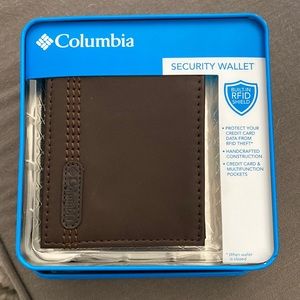 Brand new in box Columbia wallet